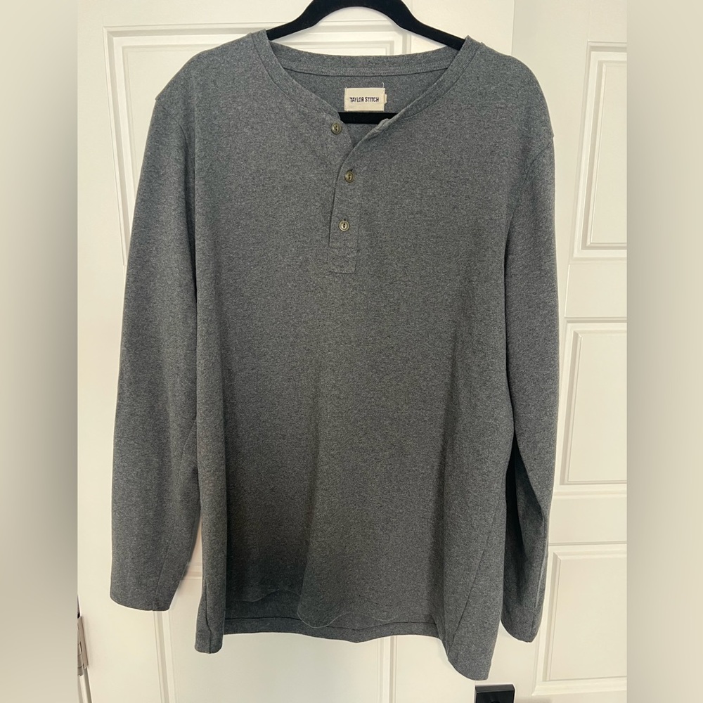 The Heavy Bag Henley
in Heather Grey